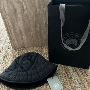 Brand new with tags Canada Goose Puffer Reversible Bucket Hat